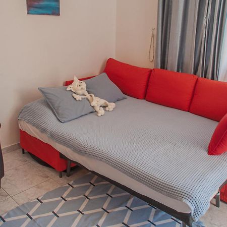 Cozy 1 Bedroom Apartment In Walking Distance To The Municipal Beach パ フォス エクステリア 写真